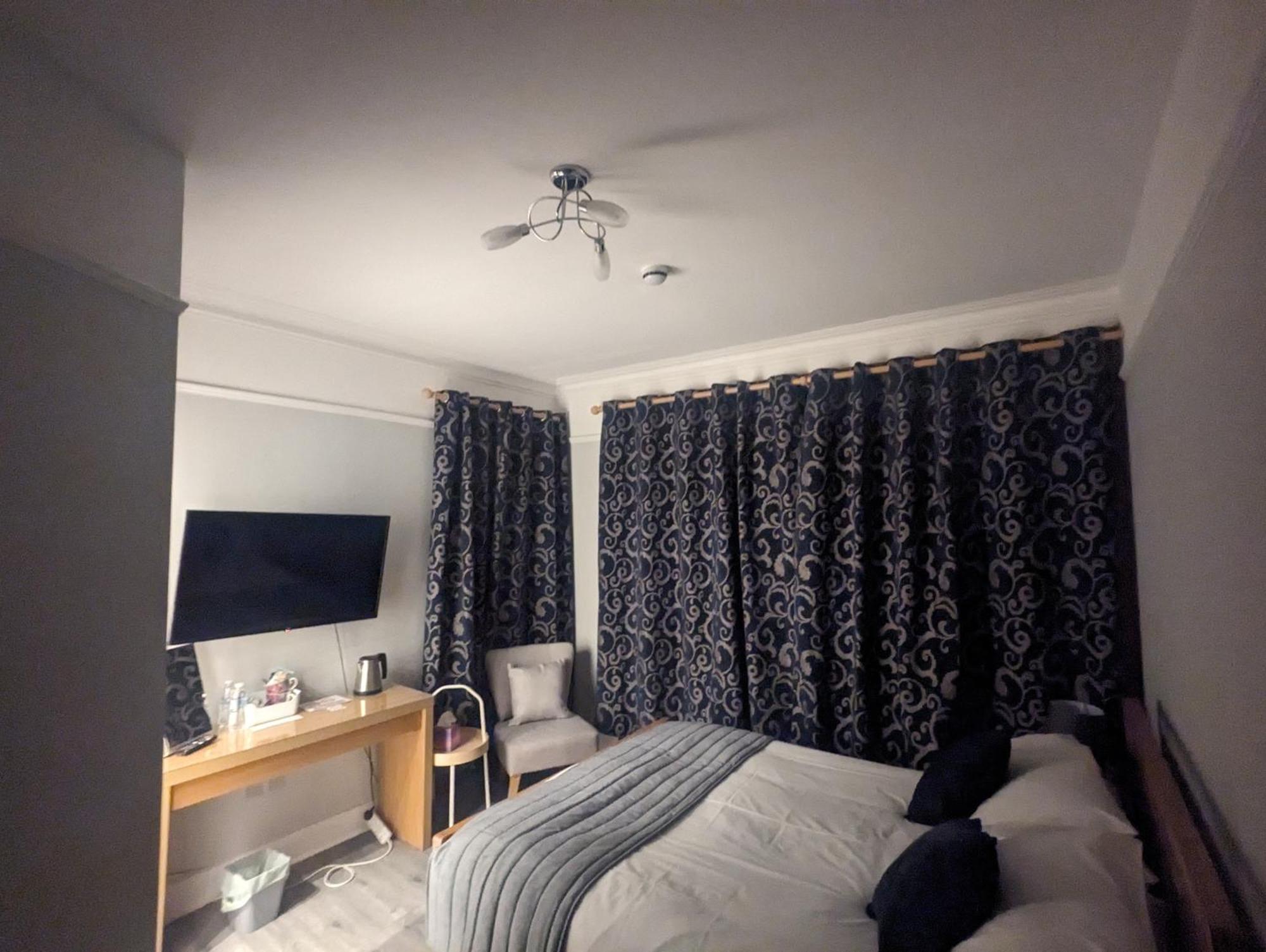 Готель The Cairns Leven Leven  Номер фото
